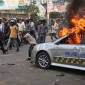 নয়াপল্টনে কেন্দ্রিয় কার্যালয়ের সামনে পুলিশ-বিএনপি সংঘর্ষ (ভিডিও সহ)।। লালমোহন বিডিনিউজ